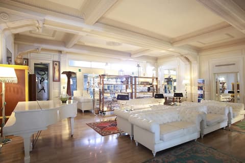 Hotel Columbia Wellness SPA, Lobby