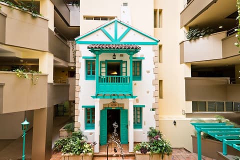 Paradise Park Fun Lifestyle Hotel, Lobby sitting area