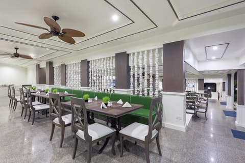 Chanalai Flora Resort, Kata Beach, Restaurant