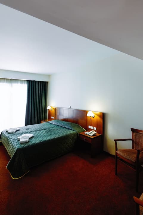 The Athens Mirabello, Room