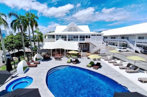 Ramada By Wyndham Cairns City Centre, Outdoor pool