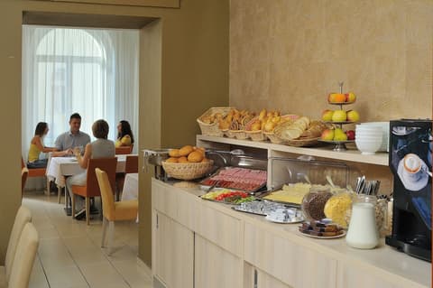 Star Hotel by Mellow Mood Hotels, Breakfast area