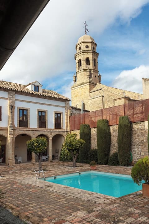 Hotel Puerta de la Luna, Terrace/patio