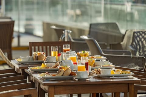 Hotel Marina Atlântico, Breakfast area