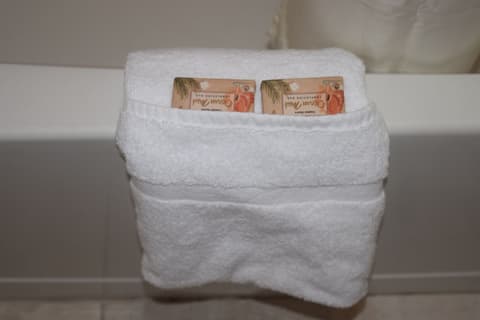 Bell Channel Inn Hotel, Room