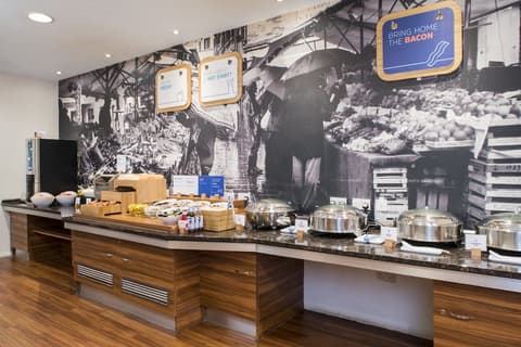 Holiday Inn Express Leicester - City by IHG