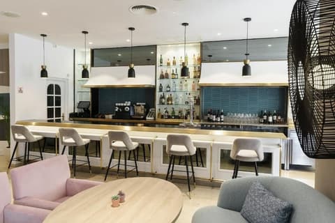 Hotel Costa Málaga (Adults Recommended) by Pierre & Vacances, Bar (on property)