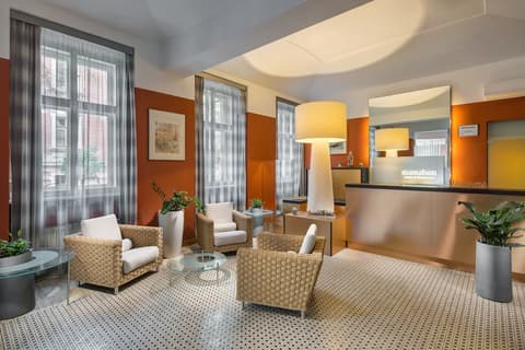 Mamaison Residence Belgicka, Reception