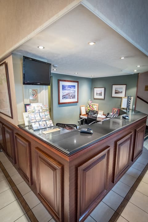 Alexandra Hotel, Reception