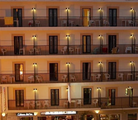 Hotel Florencio, Exterior