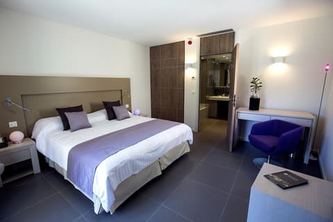 Hôtel Golf & Spa Château de la Bégude, The Originals Collection, Room