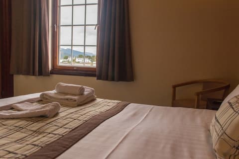 Kings Arms Hotel, Room