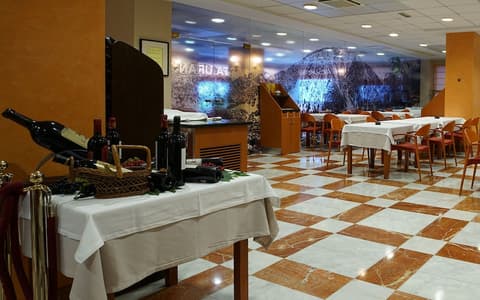 Hotel Zenit Diplomatic, Restaurant