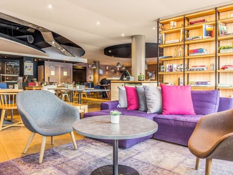 Campanile PRIME - Suresnes - La Défense