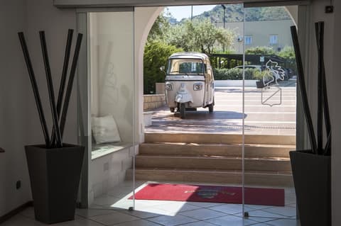 Hotel Baia Del Capitano