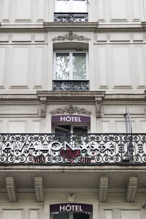 Avalon Hotel Paris Gare du Nord, Exterior
