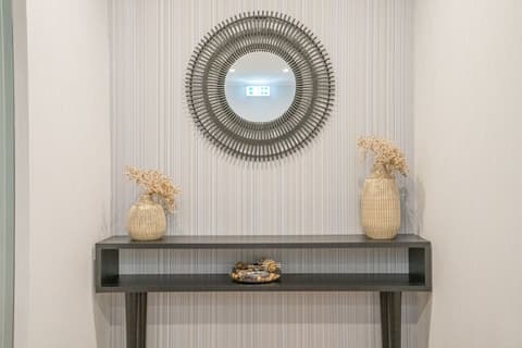 Dinya Lisbon Hotel, Reception