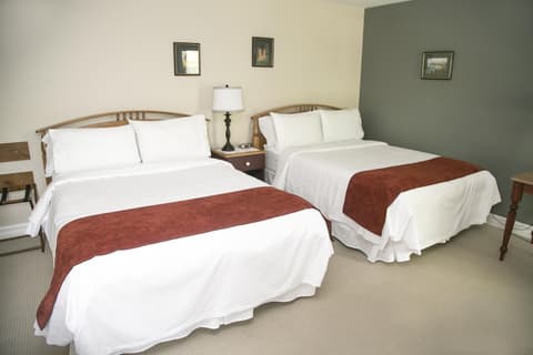 The Harbour House, Room