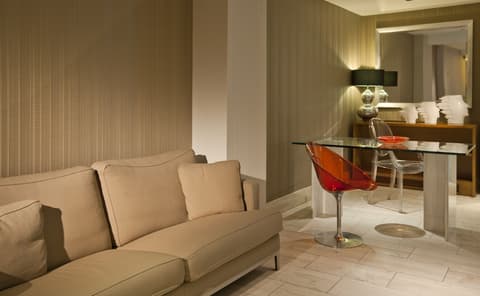 Central Athens Hotel