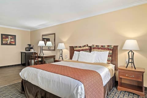 Lemon Tree Hotel & Suites Anaheim