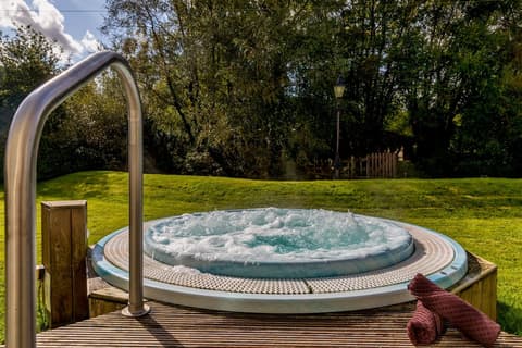 Brooklodge & Macreddin Village