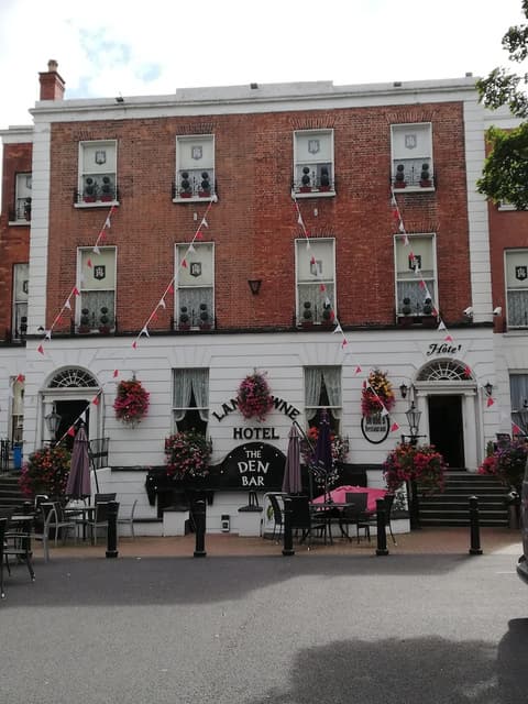 Lansdowne Hotel