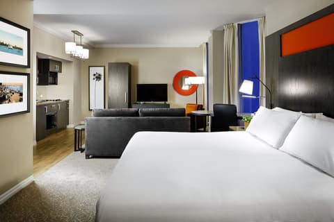 One King West Hotel & Residence, Room