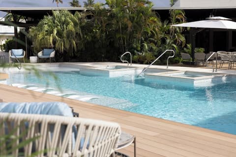 voco Surfside Aruba by IHG, Pool