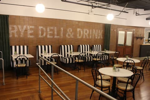 Crowne Plaza Chicago West Loop by IHG, Restaurant