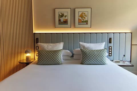 Grand Hotel Central, Room