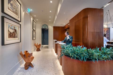 Bairro Alto Hotel, Lobby