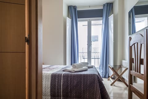 INTER Puerta del Sol - Auto Check-in