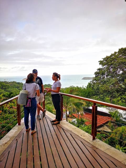 Si Como No Resort & Wildlife Refuge