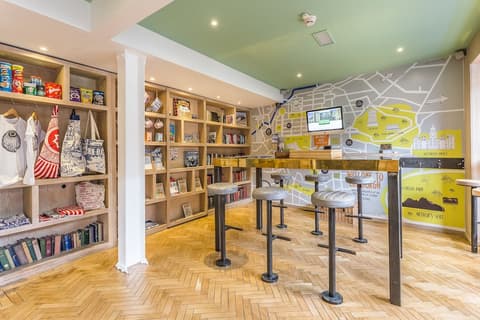 Grassmarket hotel, Reception