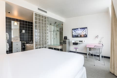 Kube Hotel Paris