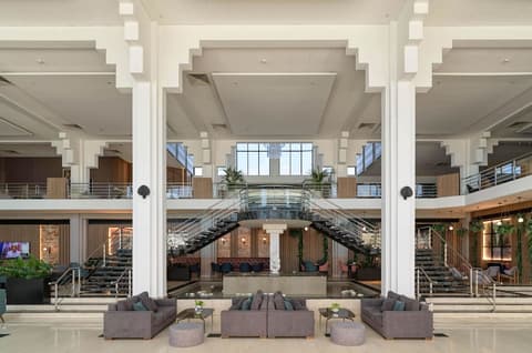 St. George Beach Hotel & Spa Resort, Lobby