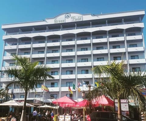 Aparthotel Green Field, Exterior