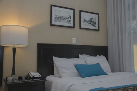 Hotel Colonial, Room