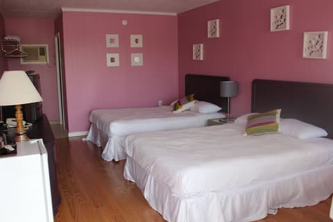 Ritz Inn Niagara, Room