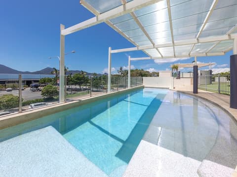 Piermonde Apartments - Cairns, Pool