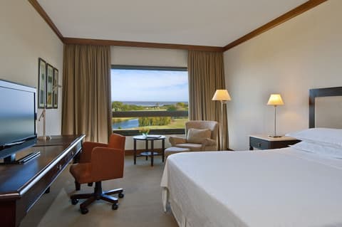 Sheraton Colonia Golf & Spa Resort