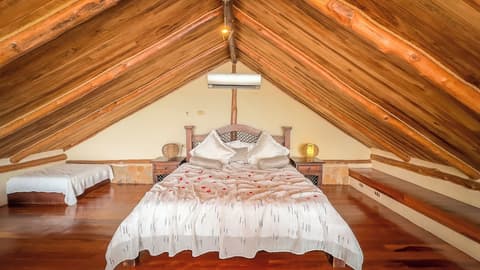 Issimo Suites Boutique Hotel & Spa - Adults Only, Room