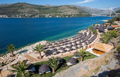 Valamar Tirena Hotel, Beach