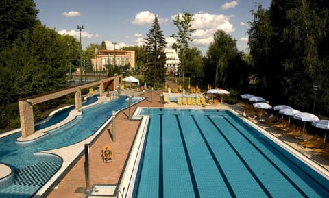 Holiday Beach Budapest Wellness & Conference Hotel