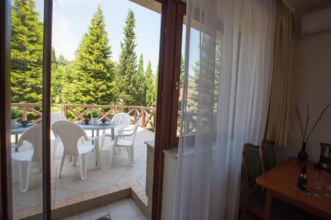 Helios Hotel Pension, Room