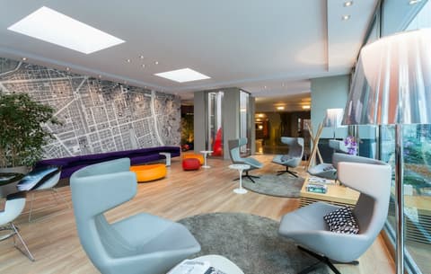 Best Western Plus Executive Hotel and Suites, Lobby sitting area