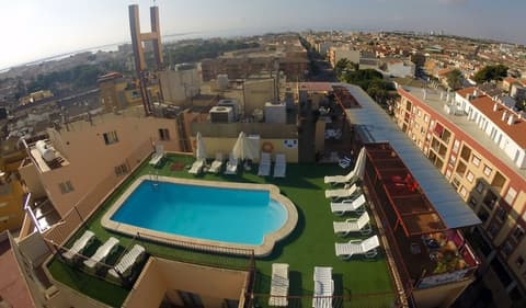 Hotel Traíña, Outdoor pool