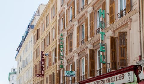 Amaryllis Hotel, Front of property