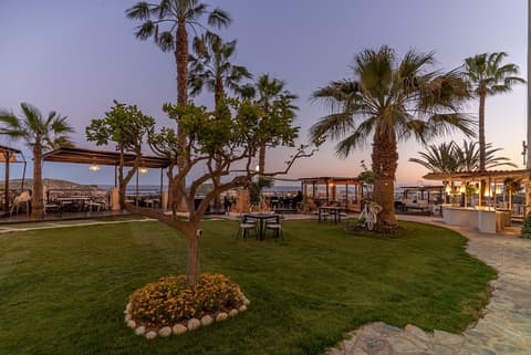 Ramada Resort by Wyndham Puerto de Mazarron, Terrace/patio