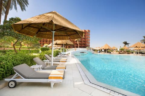 Pyramisa Hotel Luxor, Pool